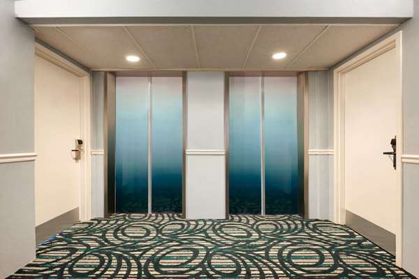  - Howard Johnson Plaza Hotel Oceanfront Ocean City