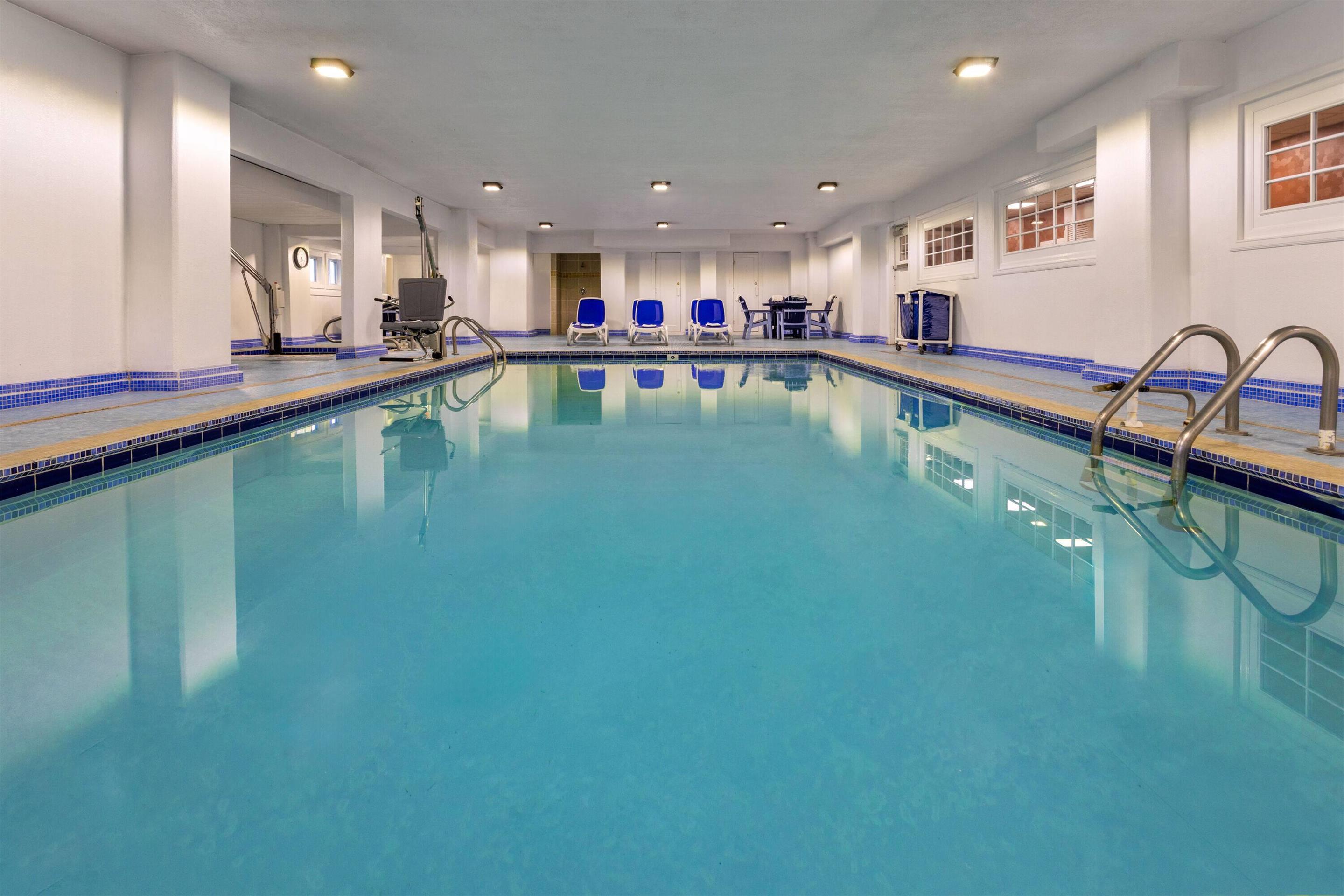 Pool - indoor | Howard Johnson Plaza by Wyndham Ocean City Oceanfront