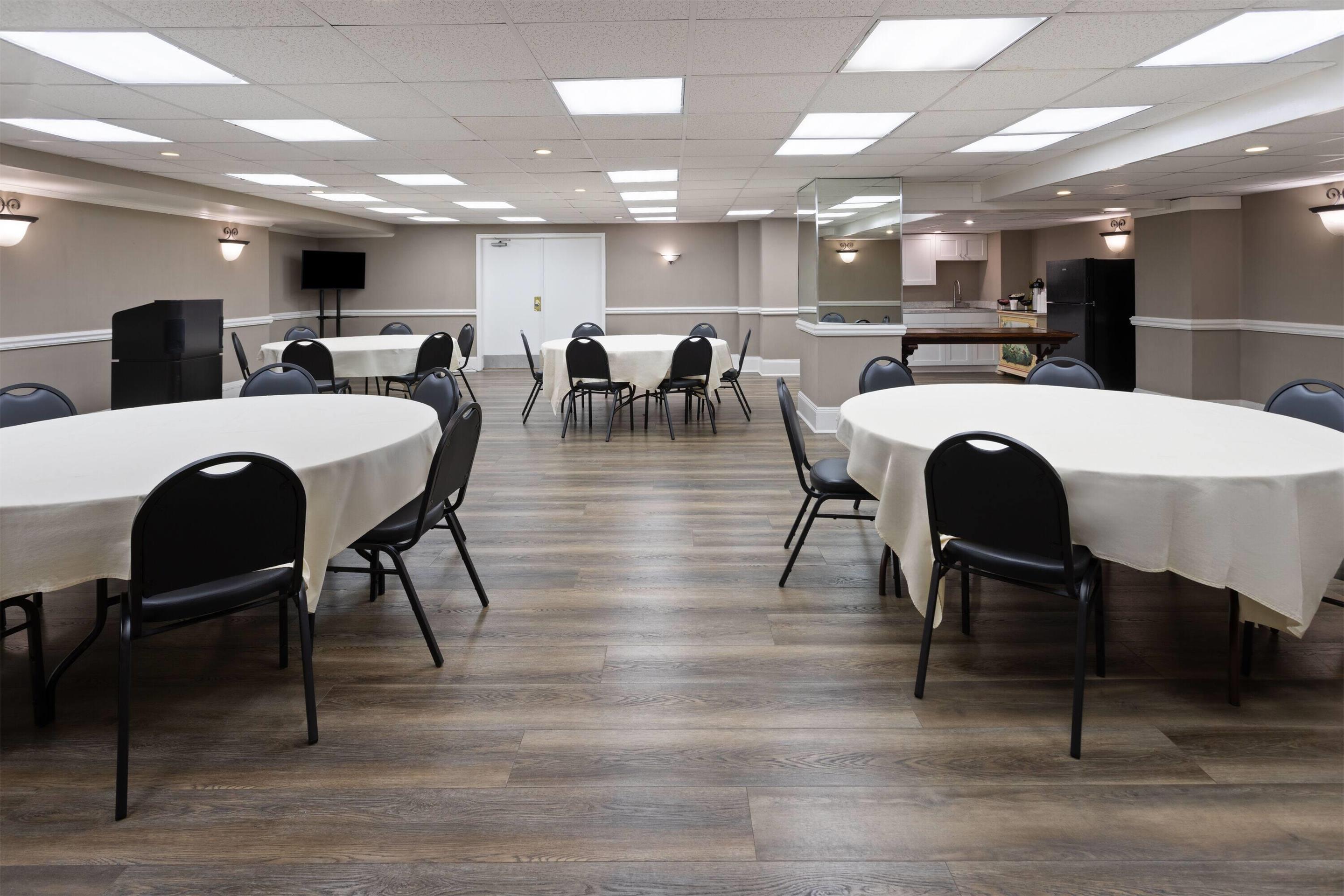 Meeting Room | Howard Johnson Plaza by Wyndham Ocean City Oceanfront