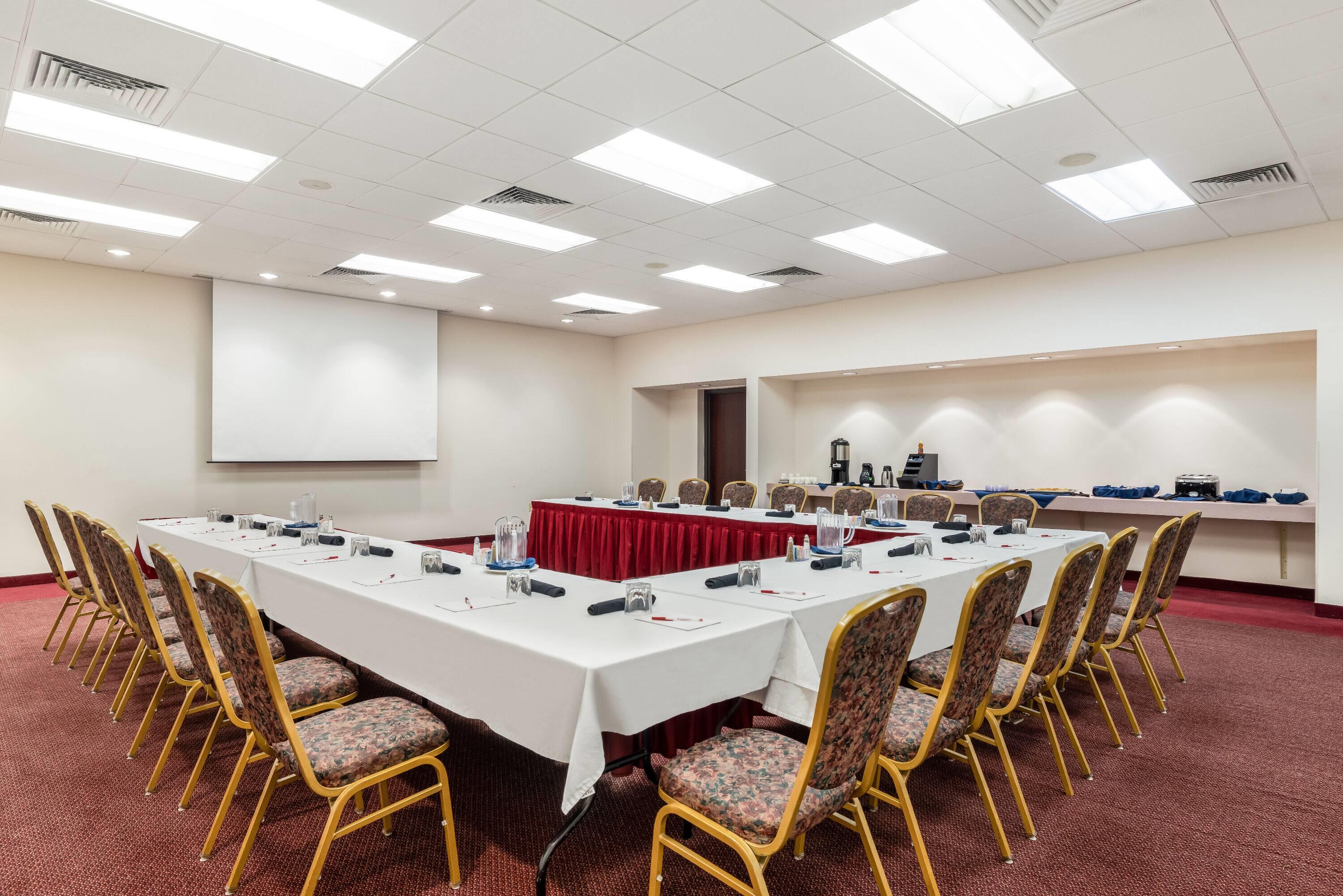 Meeting Room | Ramada by Wyndham State College Hotel & Conference Center