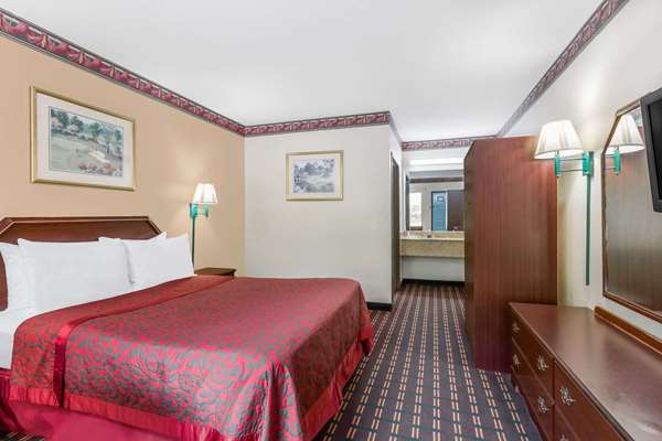  - Days Inn Blythewood