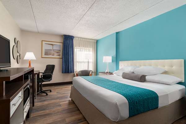  - Howard Johnson Hotel South Portland