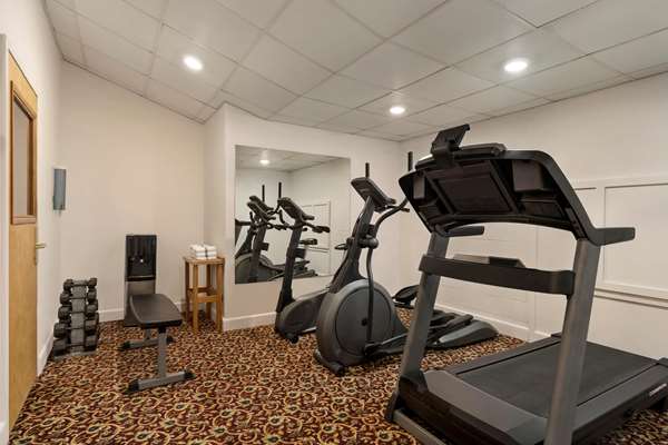 Fitness/ Exercise Room - Howard Johnson Hotel South Portland