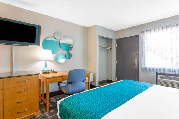  - Howard Johnson Inn Virginia Beach