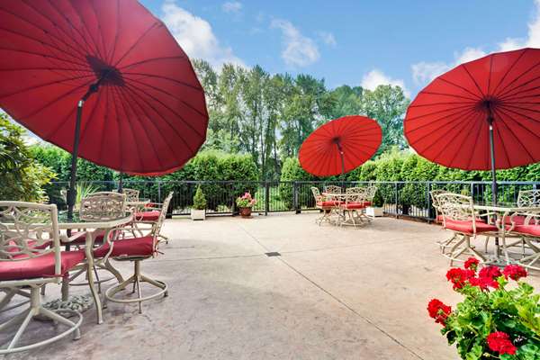 Exterior view - Ramada Inn SeaTacAirport Tukwila - I-405, Exit 1