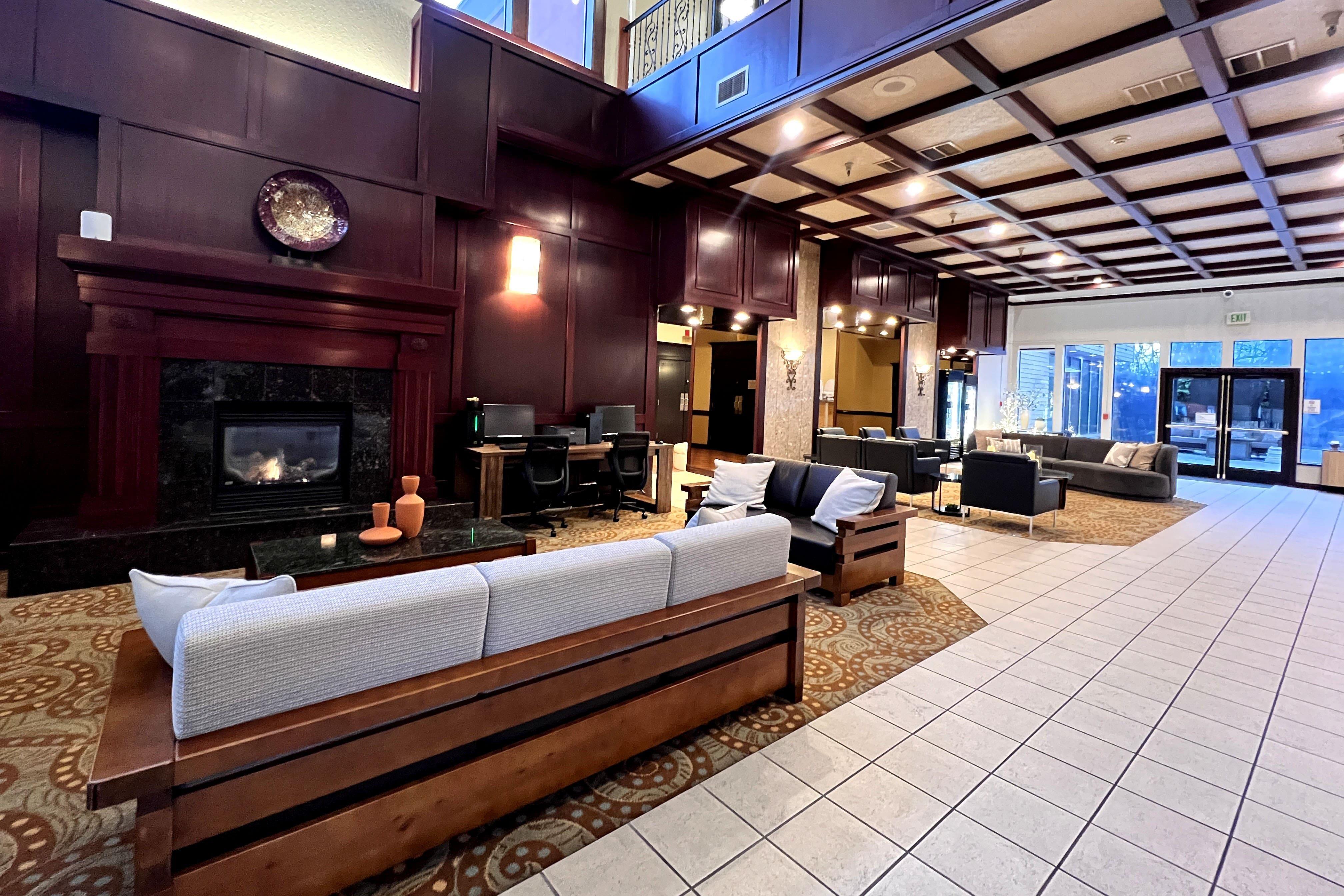 Exterior | Ramada by Wyndham Tukwila Southcenter