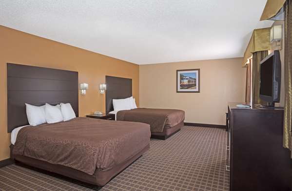  - Howard Johnson Express Inn Williams - I-40, Exit 163