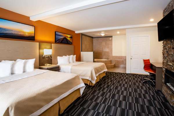 Suite - Days Inn Fishermans Wharf Monterey