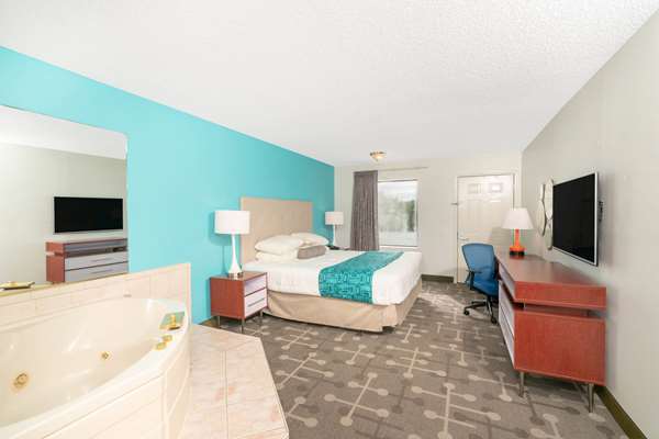  - Howard Johnson Inn Whiskey Road Aiken