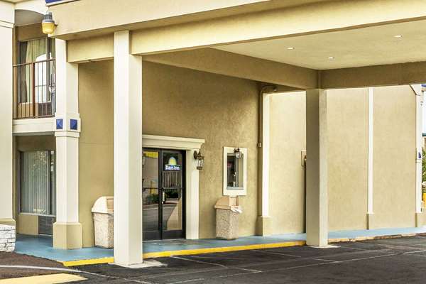 Exterior view - Days Inn Ashland - I-95, Exit 92
