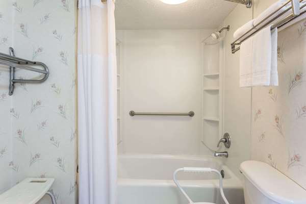  - Days Inn Ashland - I-95, Exit 92