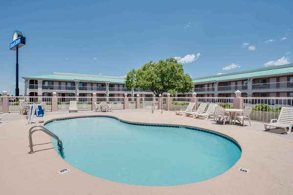 Pool - Days Inn Fort Stockton