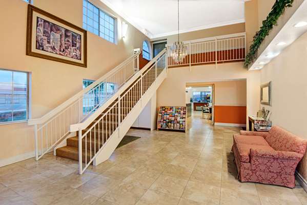  - Days Inn Airport San Antonio