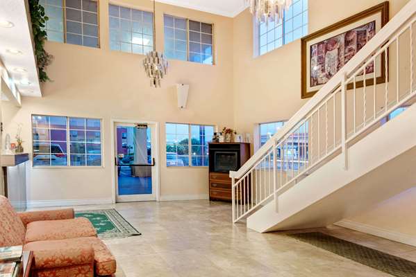  - Days Inn Airport San Antonio