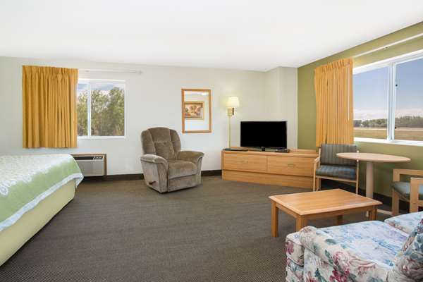 Suite - Days Inn Ogallala - I-80, Exit 126