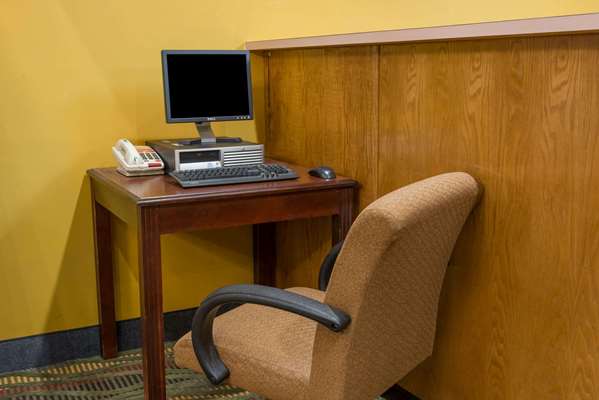 Conference Area - Super 8 Hotel Staunton - I-55, Exit 41