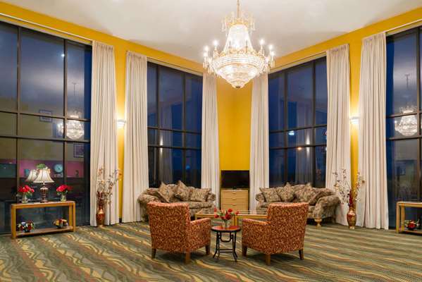  - Super 8 Hotel Staunton - I-55, Exit 41