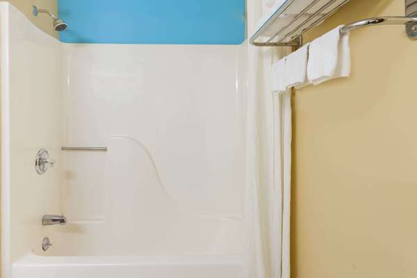  - Super 8 Hotel Staunton - I-55, Exit 41