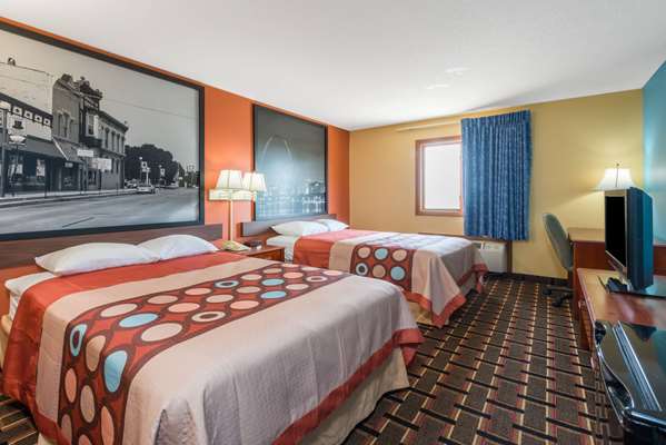  - Super 8 Hotel Staunton - I-55, Exit 41