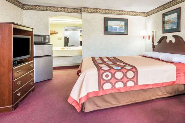  - Super 8 Hotel West Greenwich - I-95, Exit 18