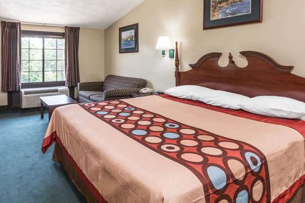  - Super 8 Hotel West Greenwich - I-95, Exit 18