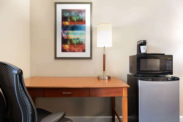  - Super 8 Hotel West Greenwich - I-95, Exit 18