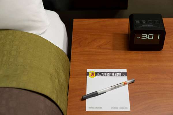  - Super 8 Hotel West Greenwich - I-95, Exit 18