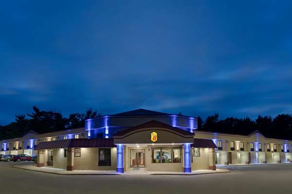Exterior view - Super 8 Hotel West Greenwich - I-95, Exit 18