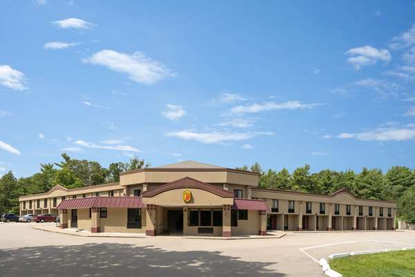 Exterior view - Super 8 Hotel West Greenwich - I-95, Exit 18