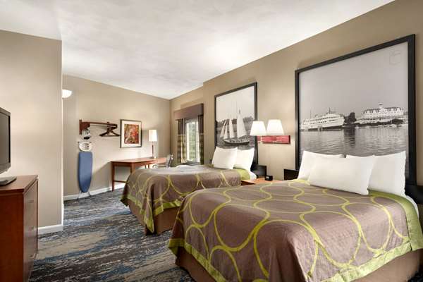  - Super 8 Hotel West Greenwich - I-95, Exit 18