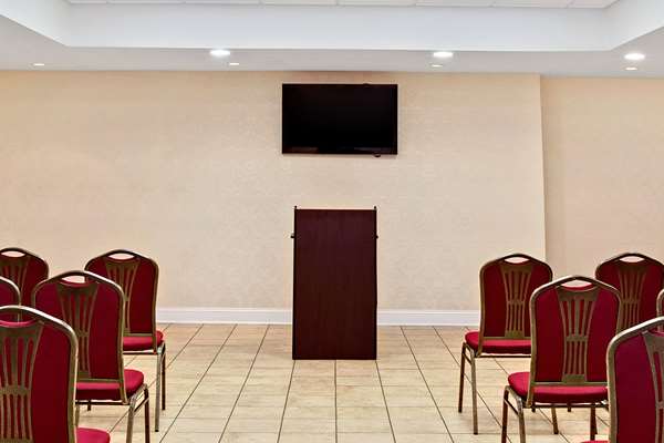  - Howard Johnson Express Inn Blackwood