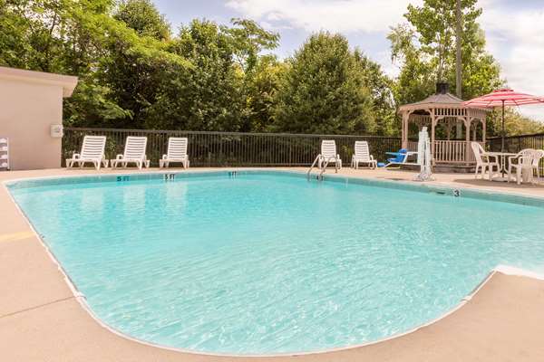 Pool - Ramada Hotel Pelham - I-65, Exit 246