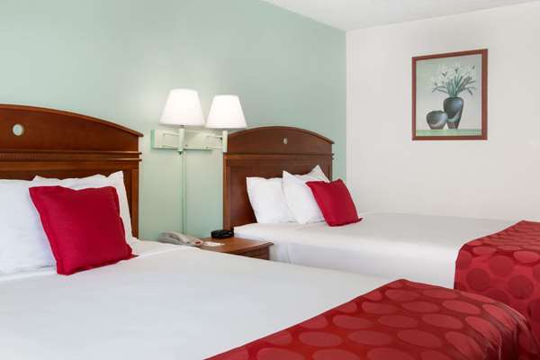  - Ramada Hotel Pelham - I-65, Exit 246