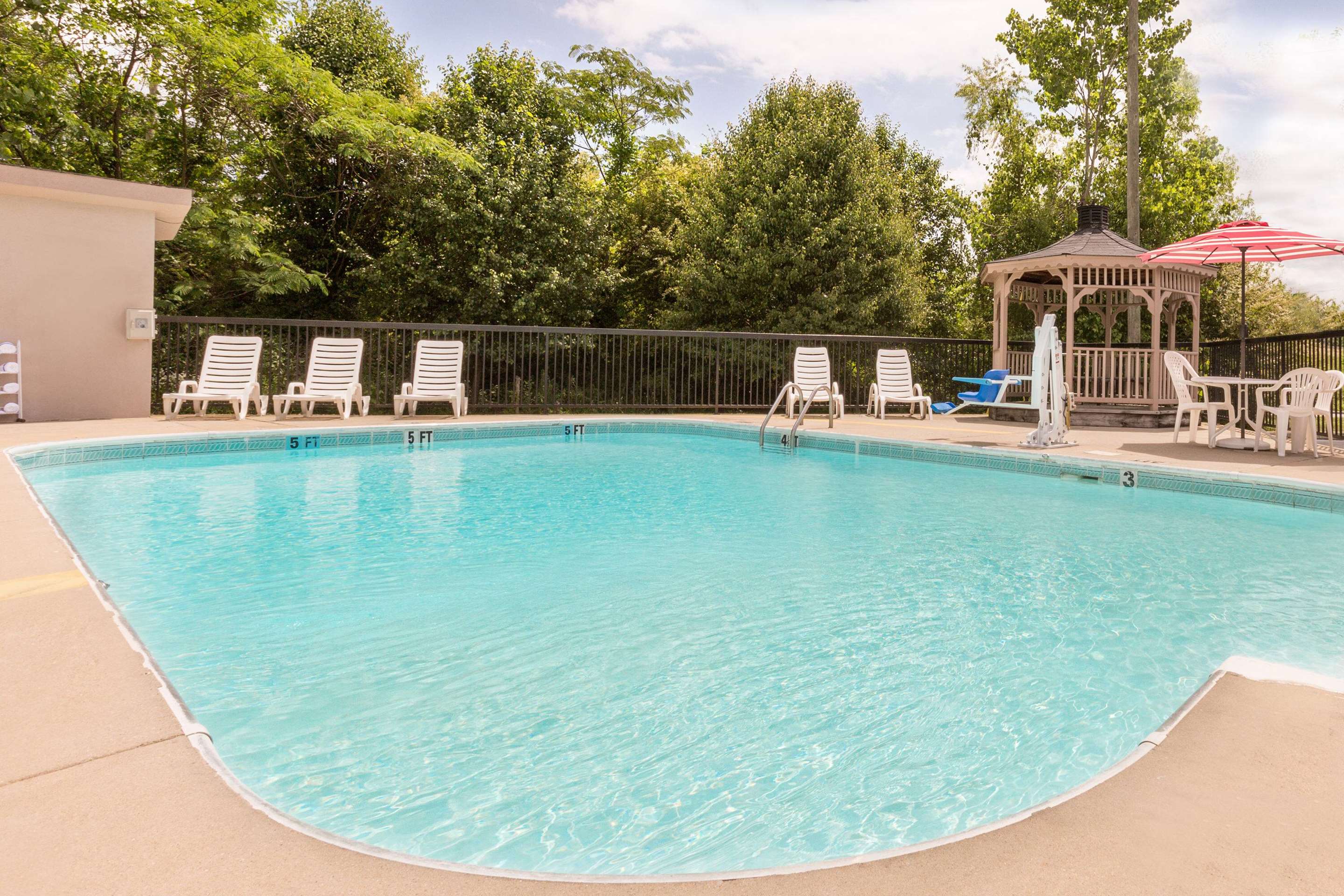 Pool | Ramada by Wyndham Pelham