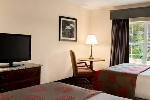  - Ramada Hotel North Pigeon Forge