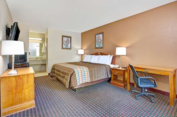 - Days Inn Hernando - I-55, Exit 280