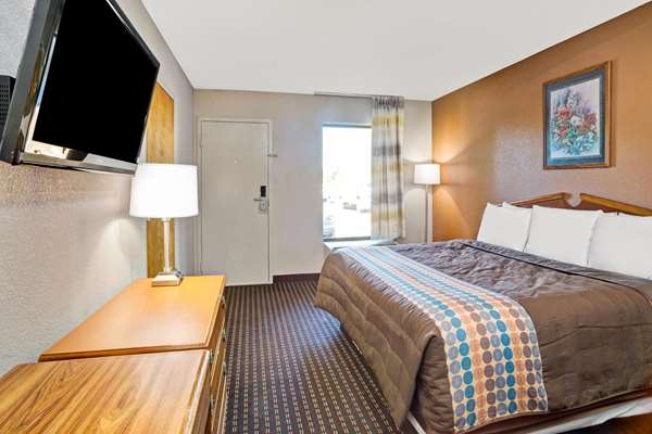  - Days Inn Hernando - I-55, Exit 280
