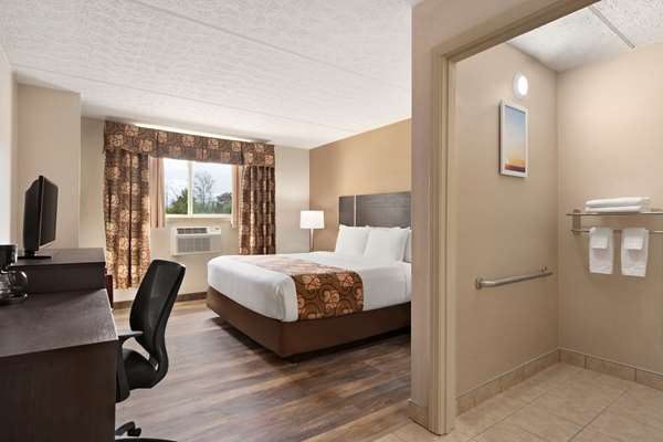  - Days Inn South Portland