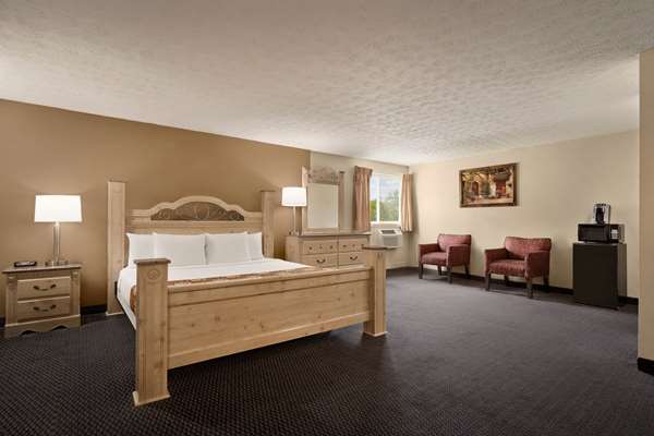 Suite - Days Inn South Portland
