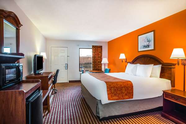  - Howard Johnson Inn Panama City