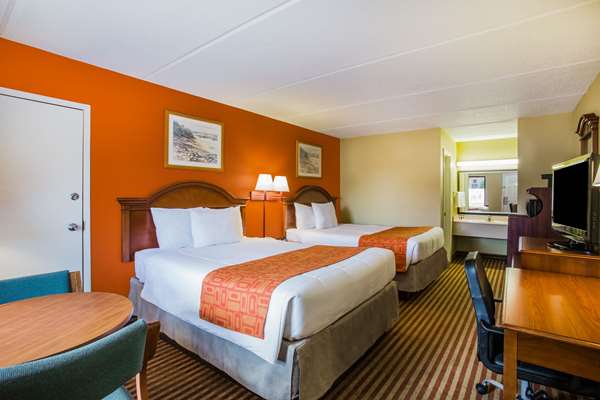  - Howard Johnson Inn Panama City