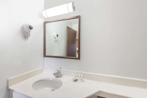  - Super 8 Motel Old Saybrook - I-95, Exit 66