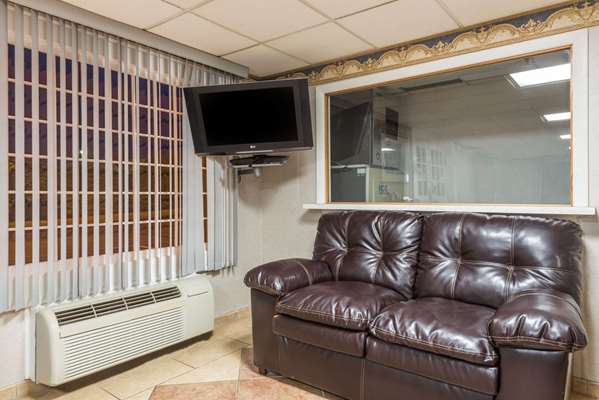  - Super 8 Motel Old Saybrook - I-95, Exit 66