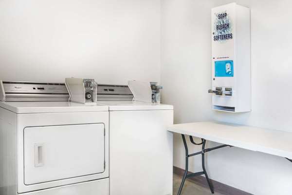  - Days Inn San Antonio - I-35, Exit 168