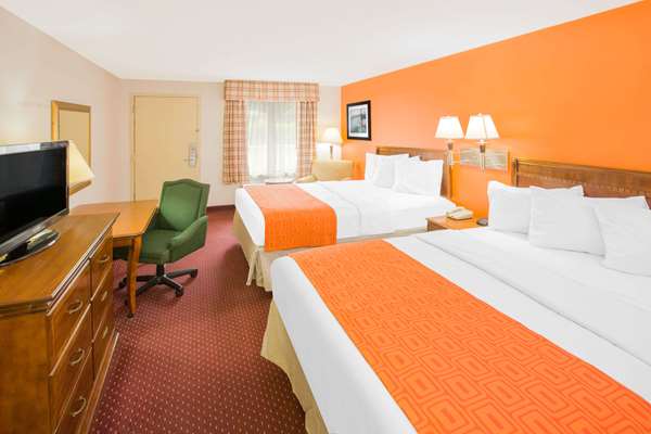  - Howard Johnson Inn Dothan