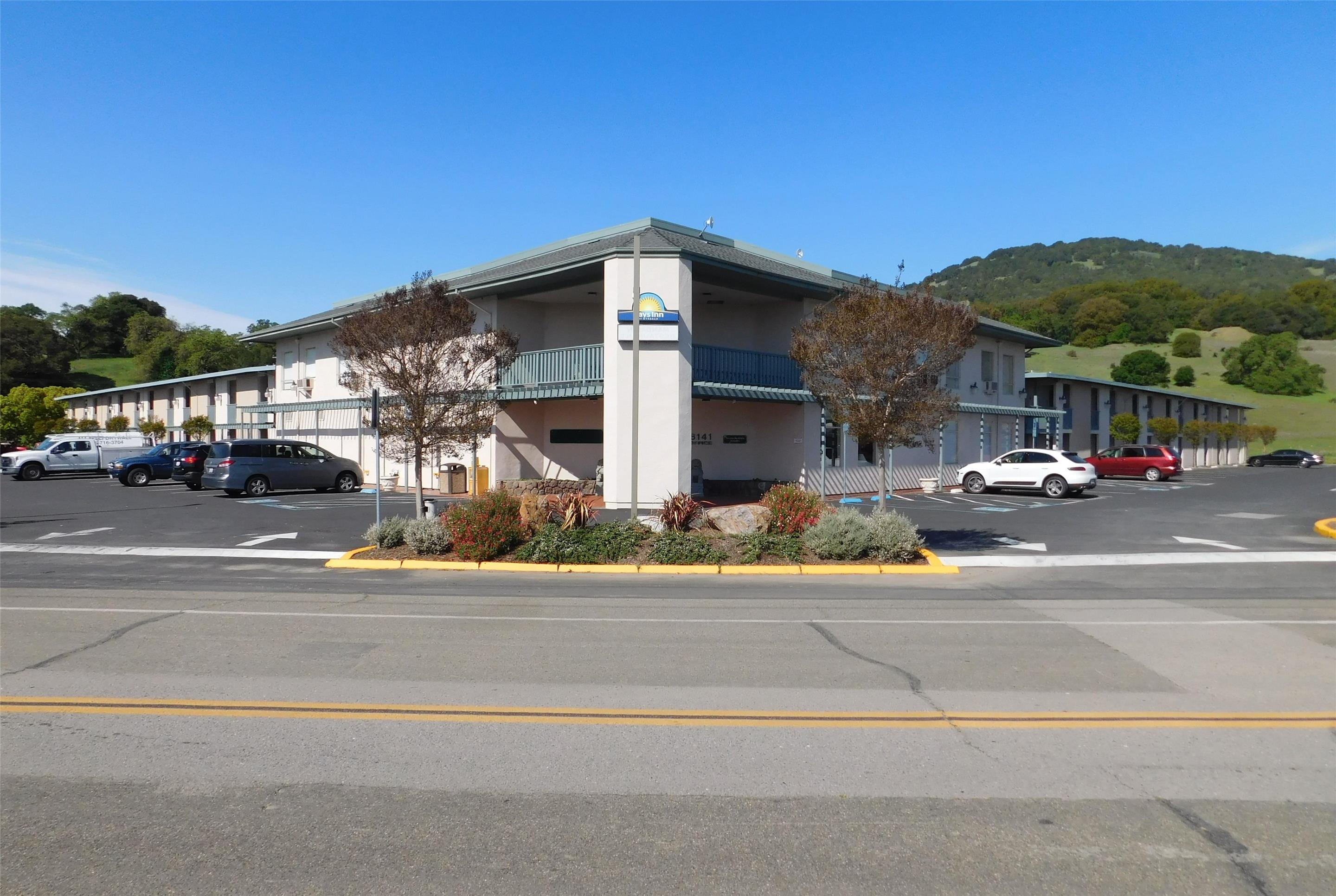 Exterior | Days Inn by Wyndham Novato/San Francisco