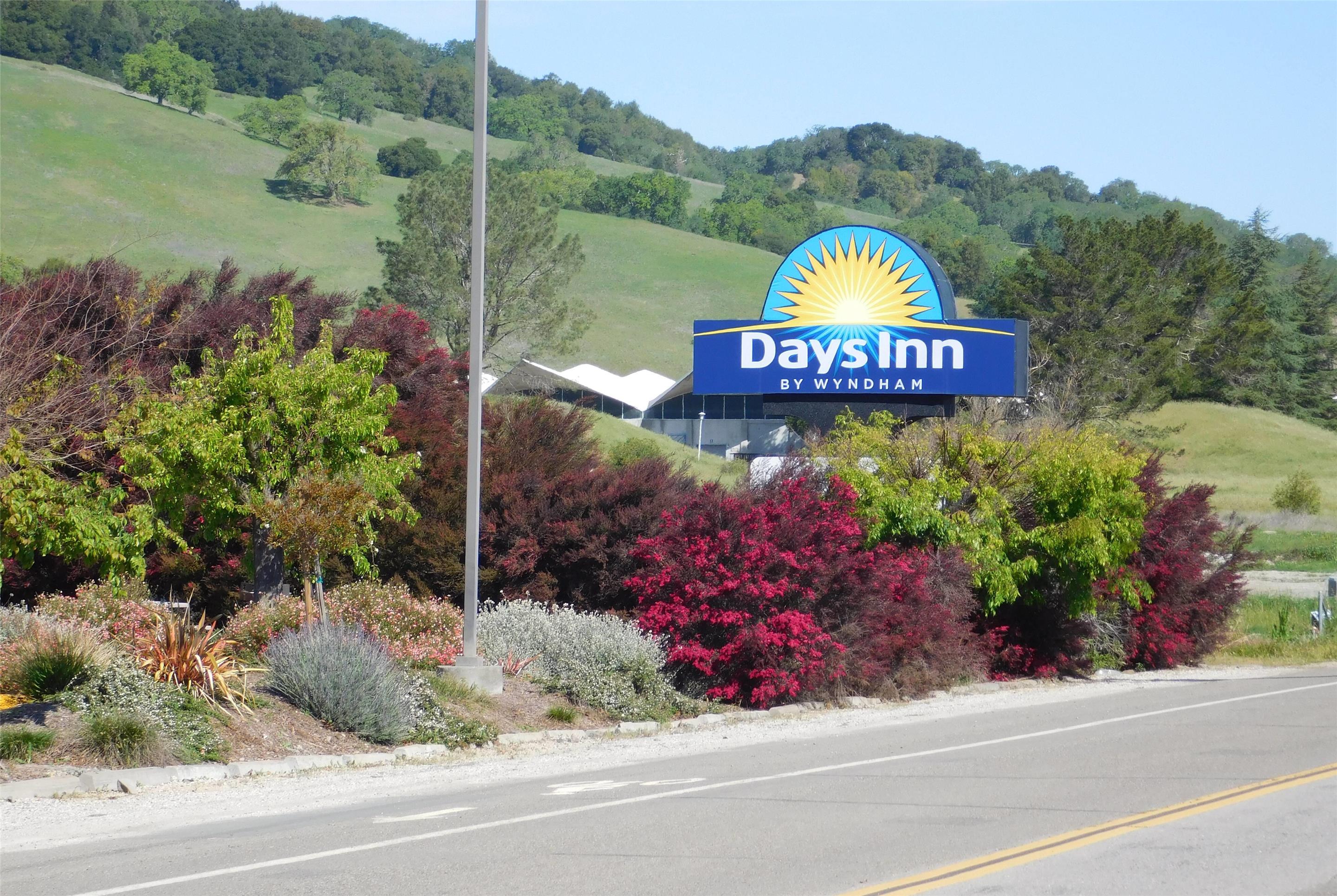 Exterior | Days Inn by Wyndham Novato/San Francisco