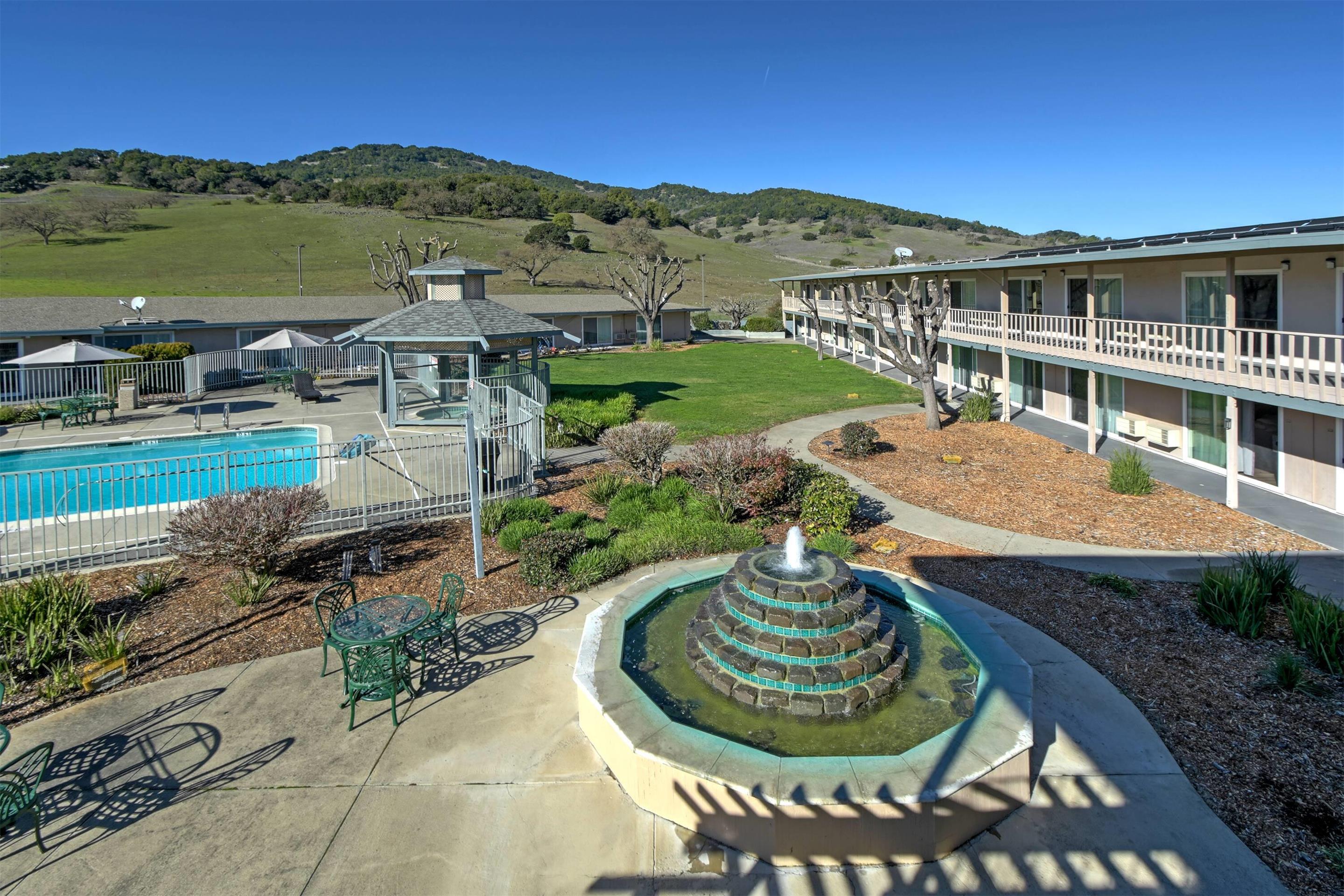 Exterior | Days Inn by Wyndham Novato/San Francisco