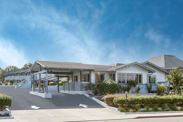 Exterior view - Ramada Hotel Monterey