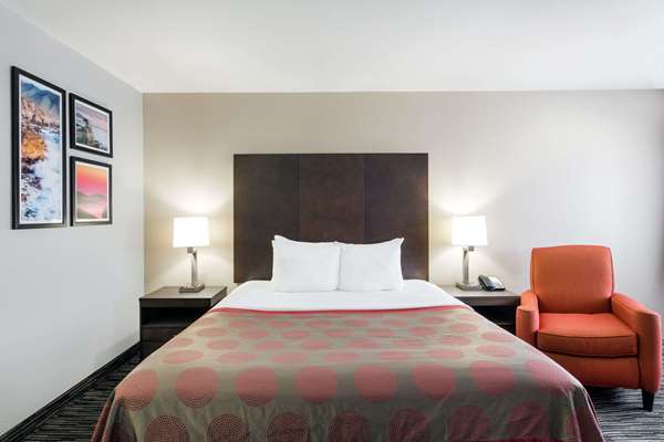  - Ramada Hotel Monterey